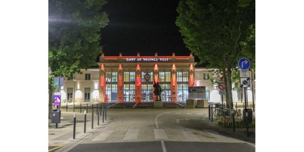 Studio Equipe Hyper Centre De Valence Валанс Екстериор снимка